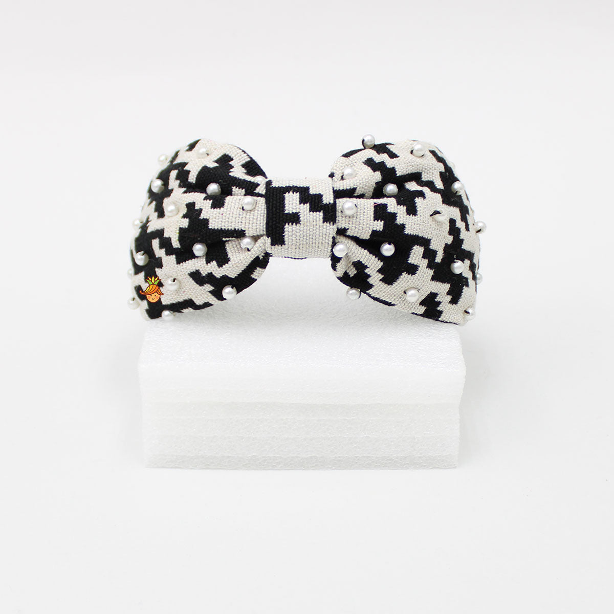 Black And White Two Tone Pearly Hair Band