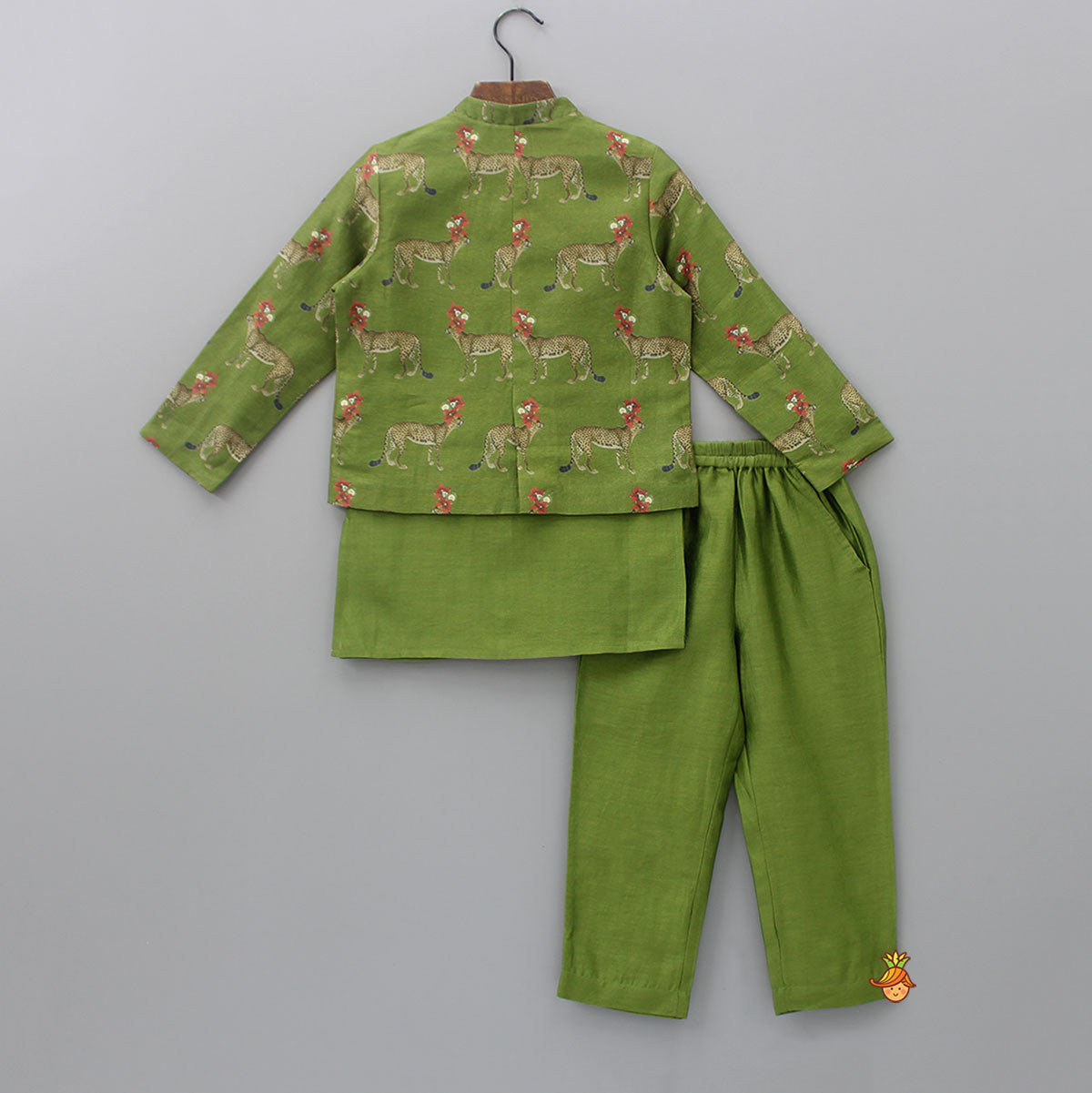 Green Kurta With Cheetah Printed Jacket And Pyjama