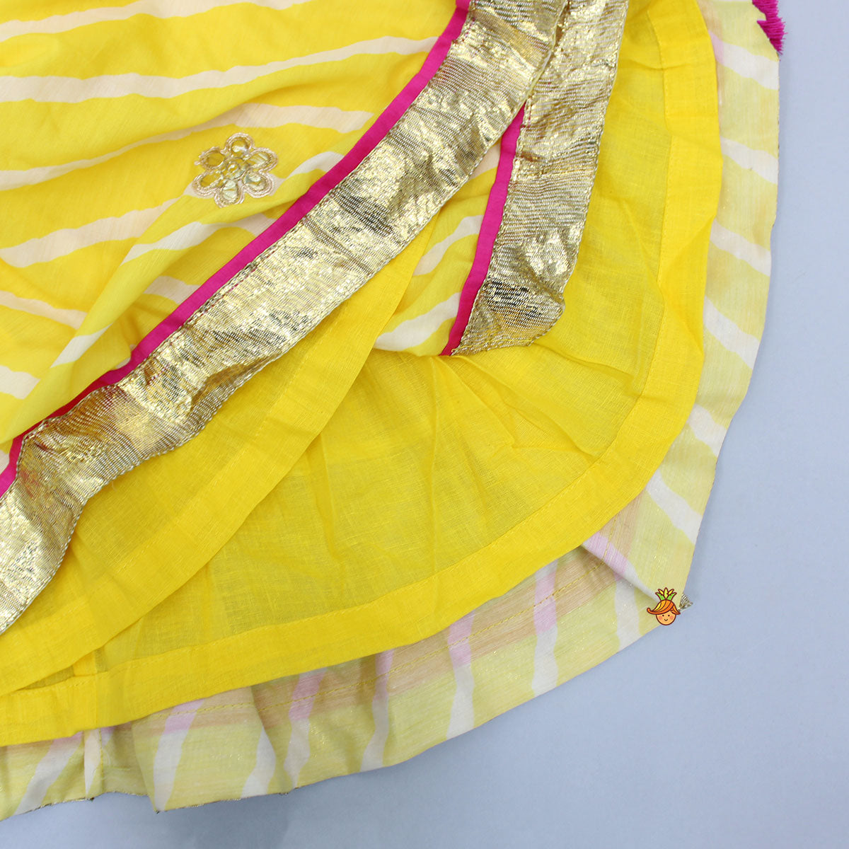Leheriya Printed Yellow Angrakha Kurti With Matching Bowie Hair Clip