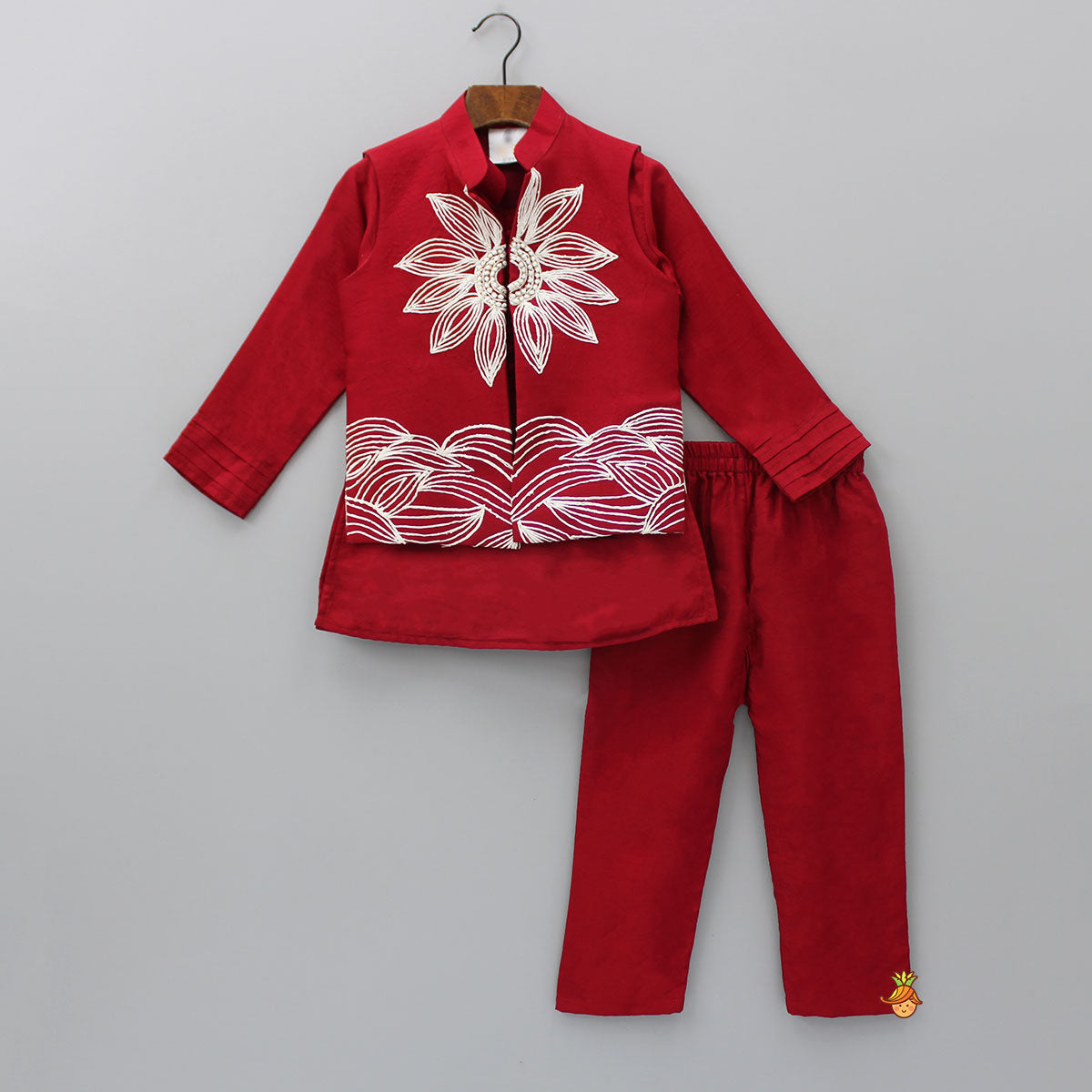 Kurta With Flower Embroidered Open Jacket With Pyjama
